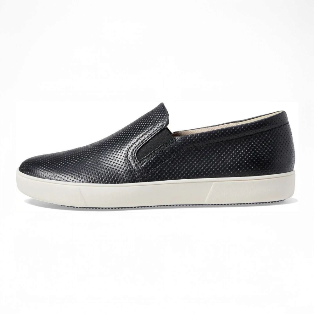 Naturalizer  Marianne Slip-on Sneaker Black Leather Womens 7M